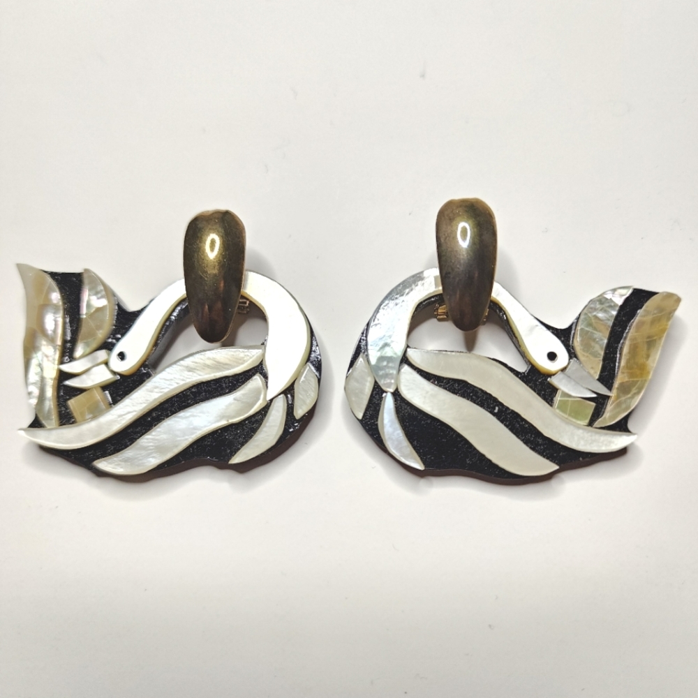 Swan Pierced Leverback Earrings